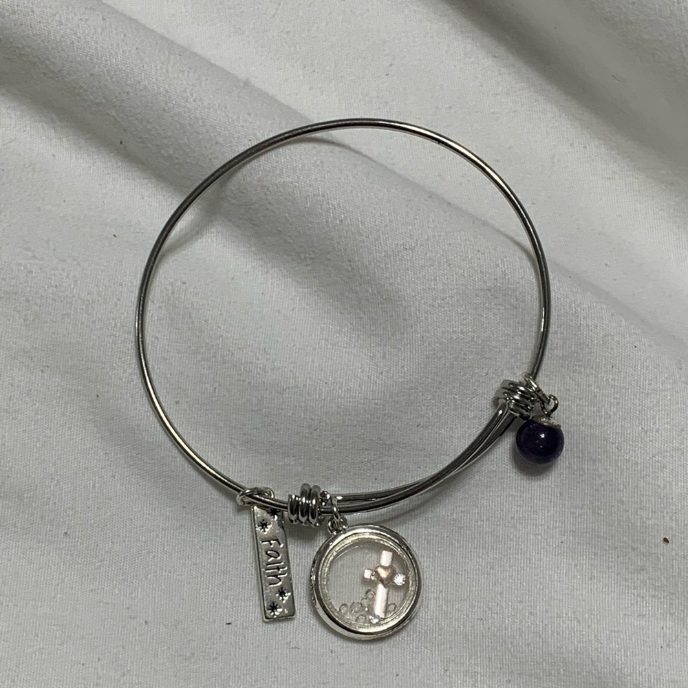 NEW bracelet / big on me ):